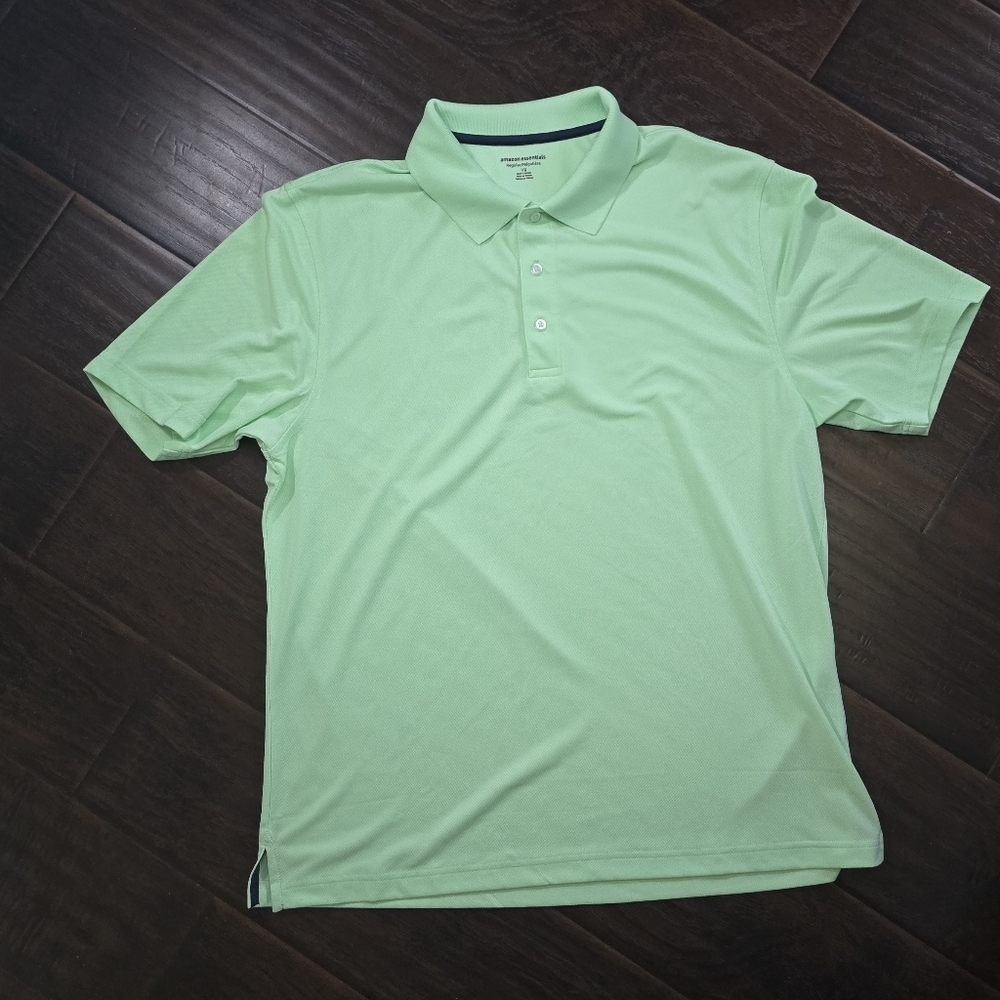 Soft Mint Green Polo Shirt in Lightweight Fabric